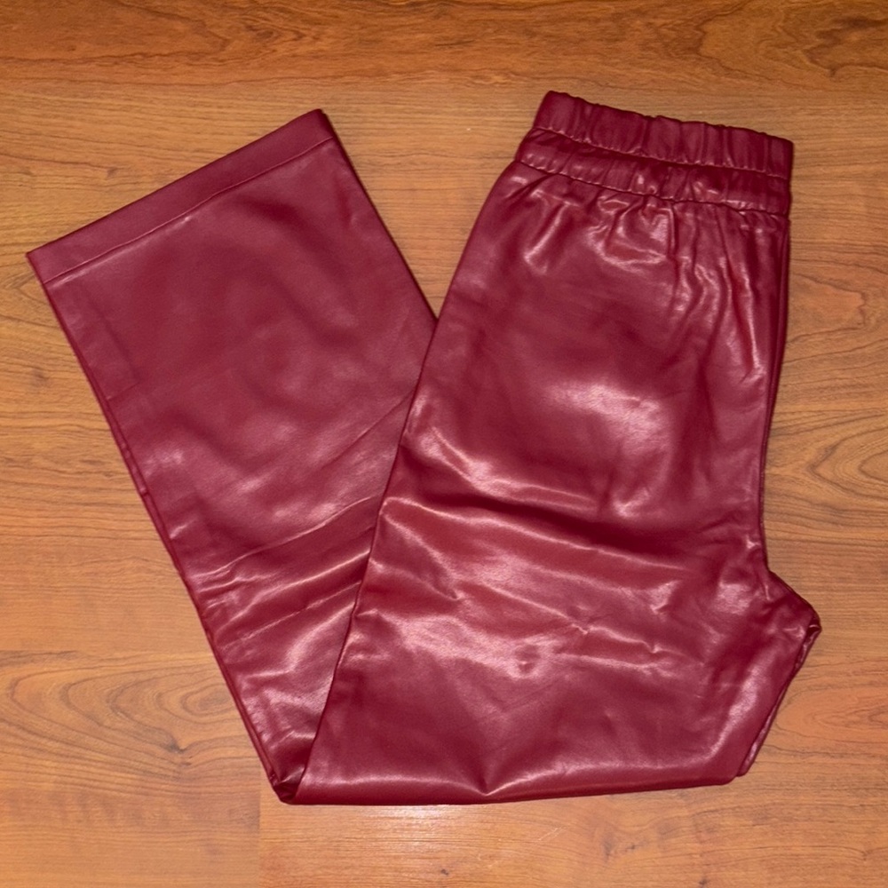 Red Casual Pants with High Waist and Relaxed Fit